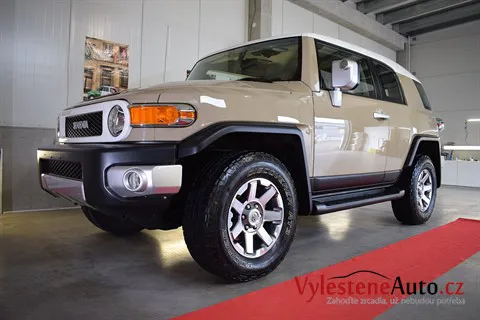 Toyota FJ Cruiser - Renovace a keramická ochrana laku