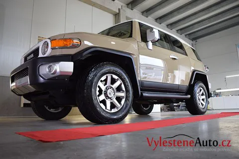 Toyota FJ Cruiser - Renovace a keramická ochrana laku
