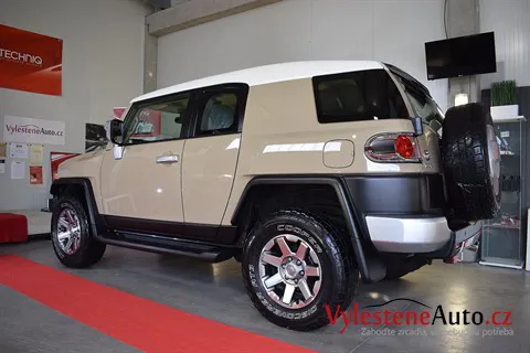 Toyota FJ Cruiser - Renovace a keramická ochrana laku