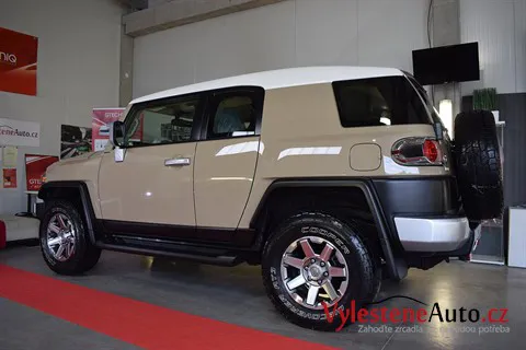 Toyota FJ Cruiser - Renovace a keramická ochrana laku
