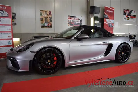 Porsche 718 Spyder - Renovace a nanokeramická ochrana laku