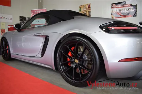 Porsche 718 Spyder - Renovace a nanokeramická ochrana laku