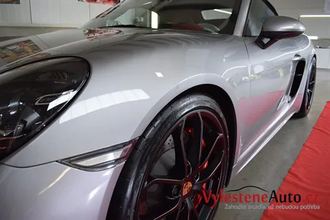 Porsche 718 Spyder - Renovace a nanokeramická ochrana laku