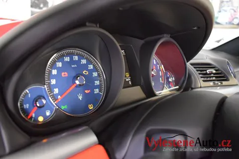 Maserati GranTurismo - Jemné leštění a ochrana laku