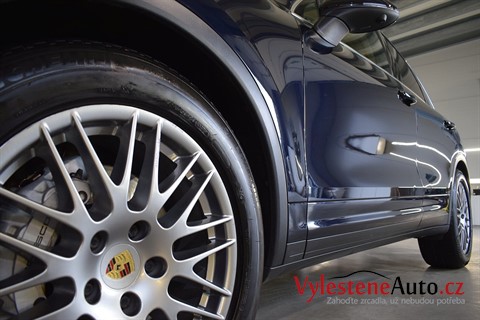 Porsche Cayenne V8