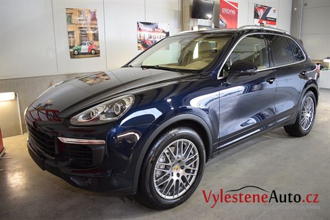 Porsche Cayenne V8