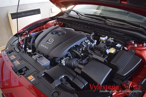 Mazda 6 - Renovace a nanokeramická ochrana laku