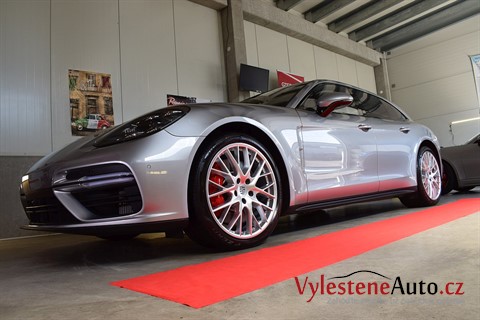 Porsche Panamera Turbo