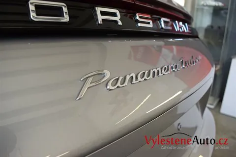 Porsche Panamera Turbo - Renovace a nanokeramická ochrana laku