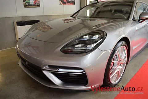 Porsche Panamera Turbo - Renovace a nanokeramická ochrana laku
