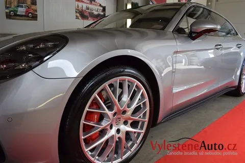 Porsche Panamera Turbo - Renovace a nanokeramická ochrana laku