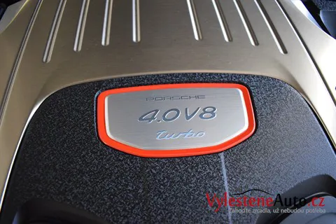 Porsche Panamera Turbo - Renovace a nanokeramická ochrana laku
