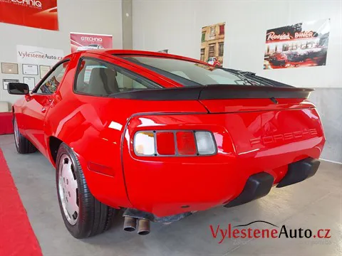 Porsche 928 - Renovace a keramická ochrana laku