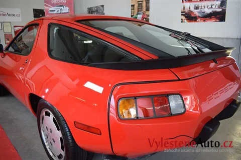 Porsche 928 - Renovace a keramická ochrana laku