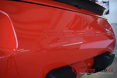 Porsche 928 - Renovace a keramická ochrana laku