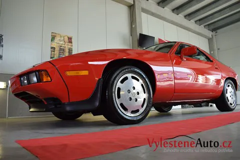 Porsche 928 - Renovace a keramická ochrana laku