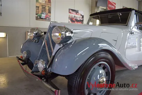 Citroen 11 Cabriolet Avant (1939) - Renovace a keramická ochrana laku