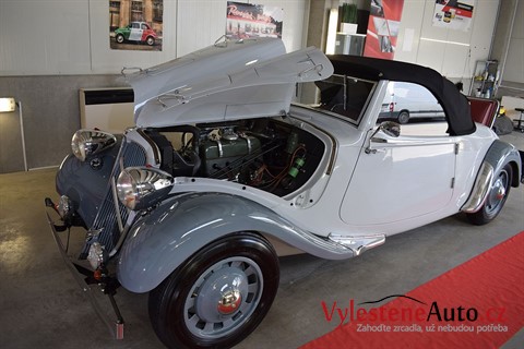 Citroen 11 Cabriolet Avant (1939)