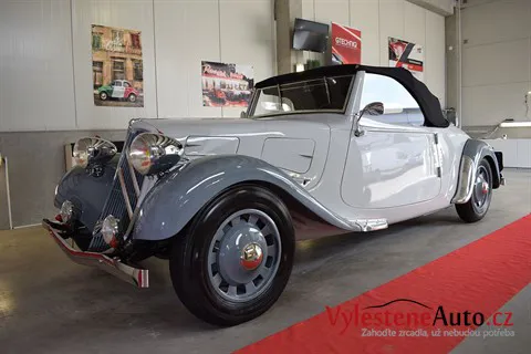 Citroen 11 Cabriolet Avant (1939) - Renovace a keramická ochrana laku