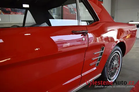 Ford Mustang 1966 - Renovace a keramická ochrana laku