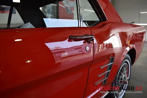 Ford Mustang 1966 - Renovace a keramická ochrana laku