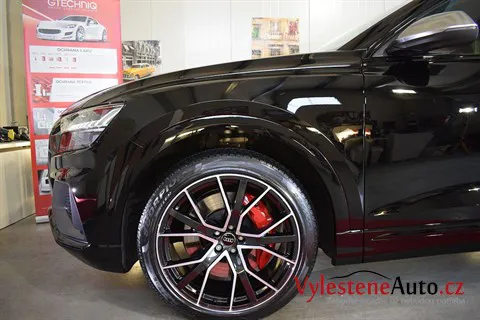 Audi SQ8 - Renovace a keramická ochrana laku