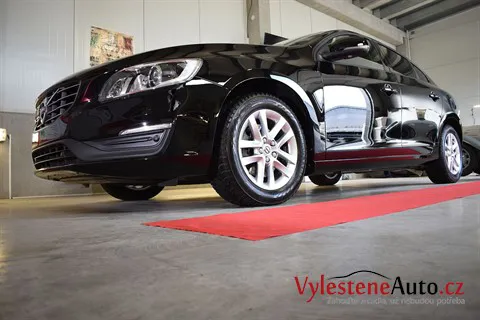 Volvo S60 - Renovace a keramická ochrana laku