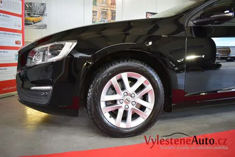 Volvo S60 - Renovace a keramická ochrana laku