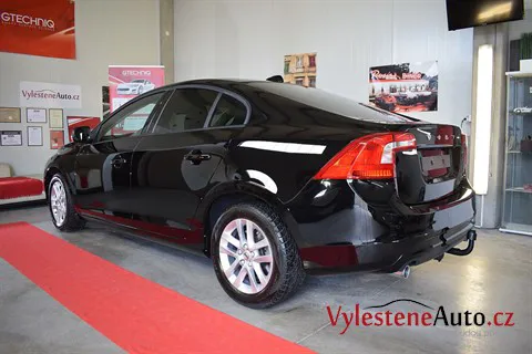 Volvo S60 - Renovace a keramická ochrana laku