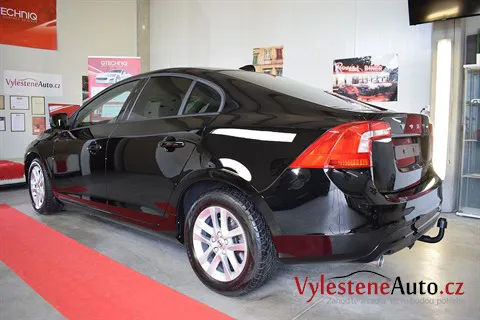 Volvo S60 - Renovace a keramická ochrana laku