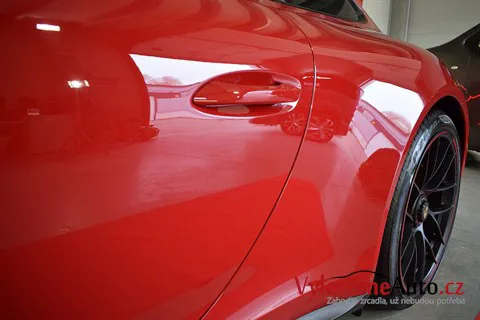 Porsche 911 GTS - Renovace a ochrana laku