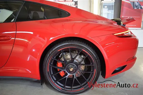 Porsche 911 GTS - Renovace a ochrana laku