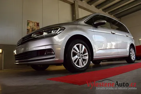 VW Touran - Renovace a keramická ochrana laku