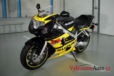 Suzuki GSX R 600 - Rozleštění a ochrana laku