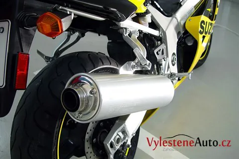 Suzuki GSX R 600 - Rozleštění a ochrana laku