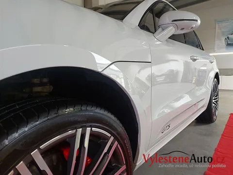 Porsche Macan GTS - Renovace a keramická ochrana laku
