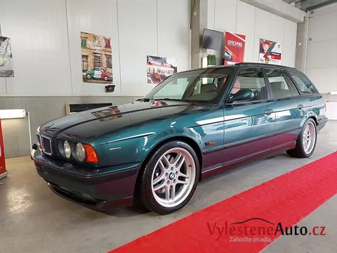 BMW M5 e34 kombi - Leštění a keramická ochrana laku