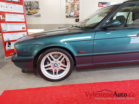 BMW M5 e34 kombi