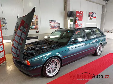 BMW M5 e34 kombi - Leštění a keramická ochrana laku