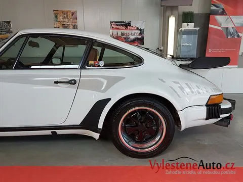 Porsche 911 turbo (1969) - Jemné leštění laku