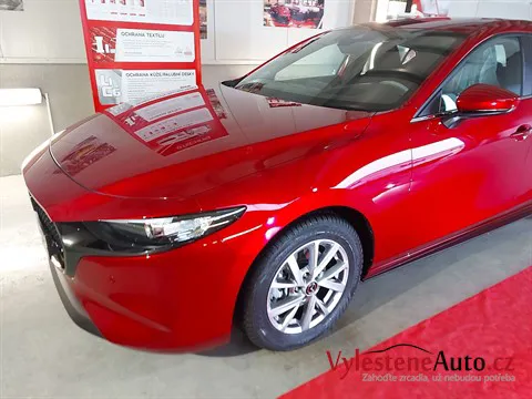 Mazda 3 - Leštění a keramická ochrana laku