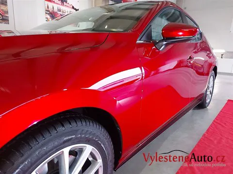 Mazda 3 - Leštění a keramická ochrana laku