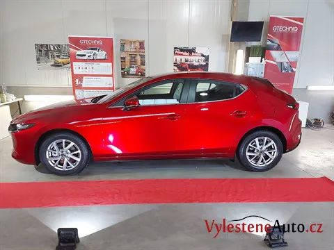 Mazda 3 - Leštění a keramická ochrana laku