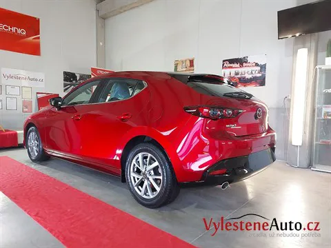 Mazda 3 - Leštění a keramická ochrana laku