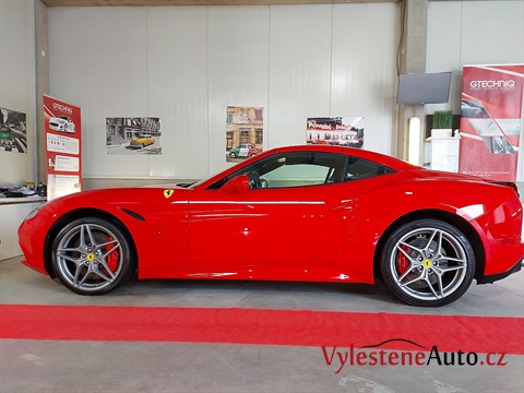 Ferrari California T