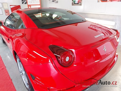 Ferrari California T