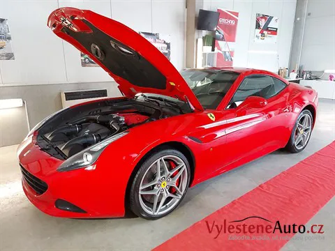 Ferrari California T - Leštění a keramická ochrana laku