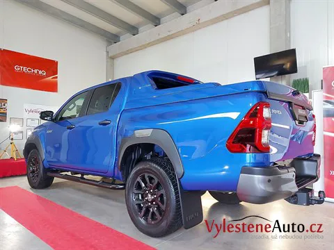 Toyota Hilux - Leštění a keramická ochrana laku