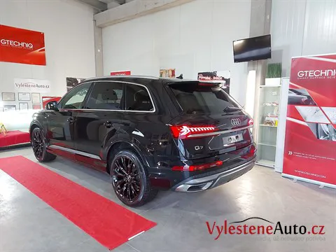 Audi Q7 - Leštění a keramická ochrana laku