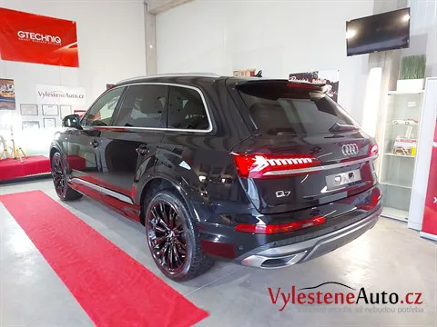 Audi Q7 - Leštění a keramická ochrana laku